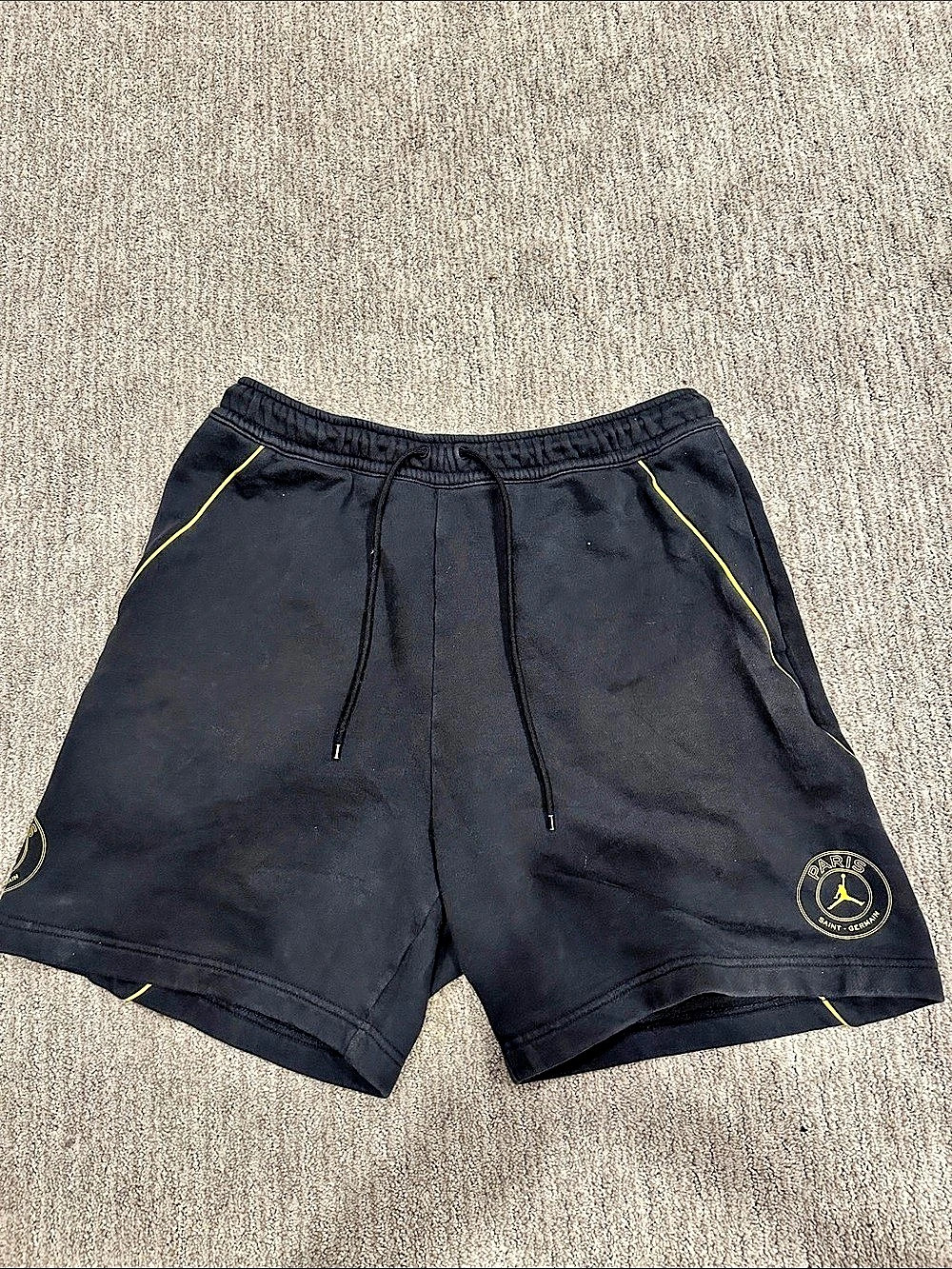 Jordan x Paris Saint-Germain Fleece Shorts Black & Yellow Medium